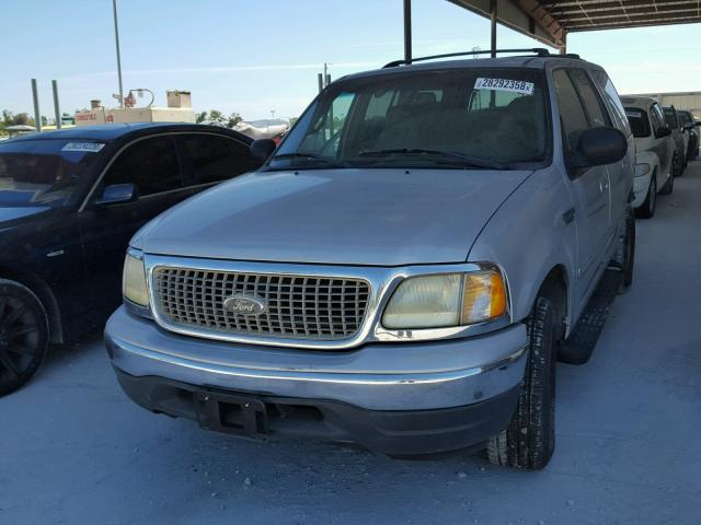 1FMRU15W22LA07382 - 2002 FORD EXPEDITION SILVER photo 2