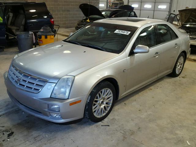 1G6DC67A260187621 - 2006 CADILLAC STS SILVER photo 2