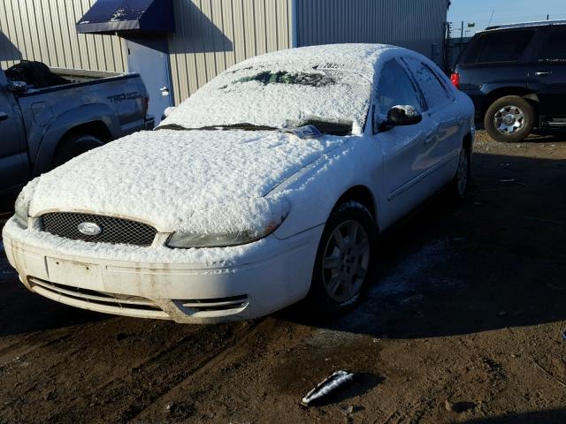 1FAHP53U07A106369 - 2007 FORD TAURUS SE WHITE photo 2