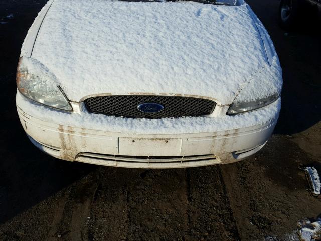 1FAHP53U07A106369 - 2007 FORD TAURUS SE WHITE photo 7