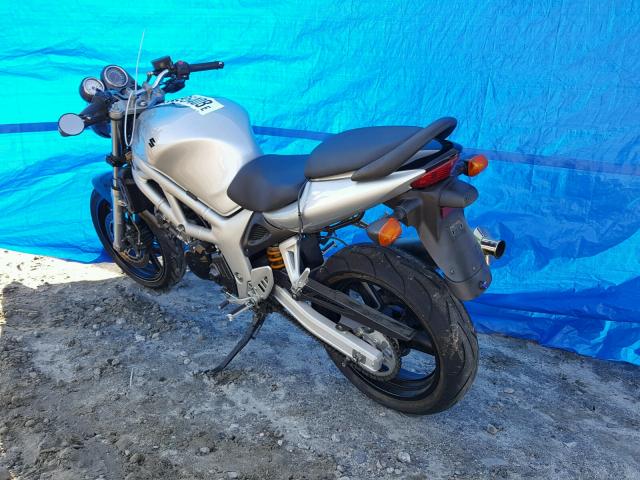 JS1VP52A8Y2103083 - 2000 SUZUKI SV650 SILVER photo 3