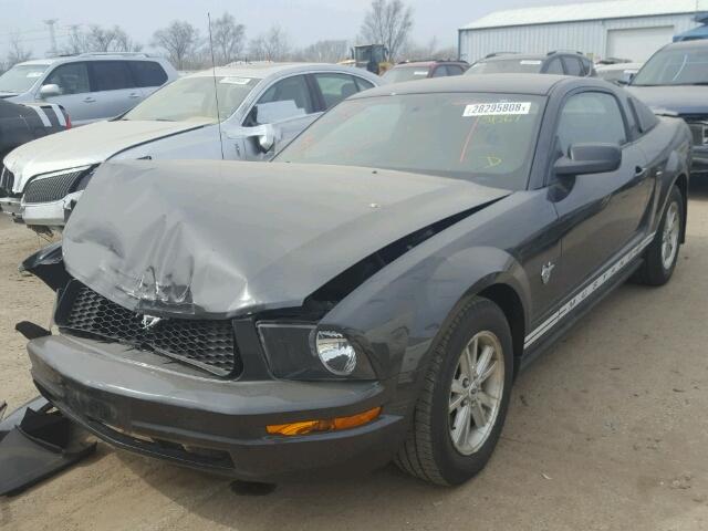 1ZVHT80N595121074 - 2009 FORD MUSTANG GRAY photo 2