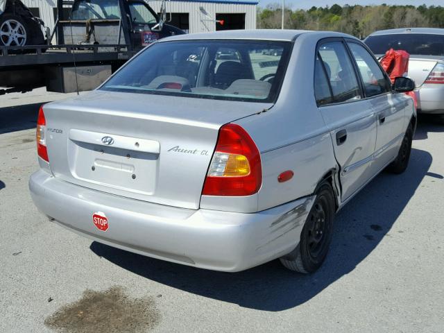 KMHCG45C81U187156 - 2001 HYUNDAI ACCENT GL SILVER photo 4