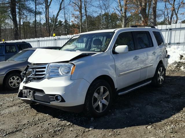 5FNYF4H96DB009451 - 2013 HONDA PILOT TOUR WHITE photo 2