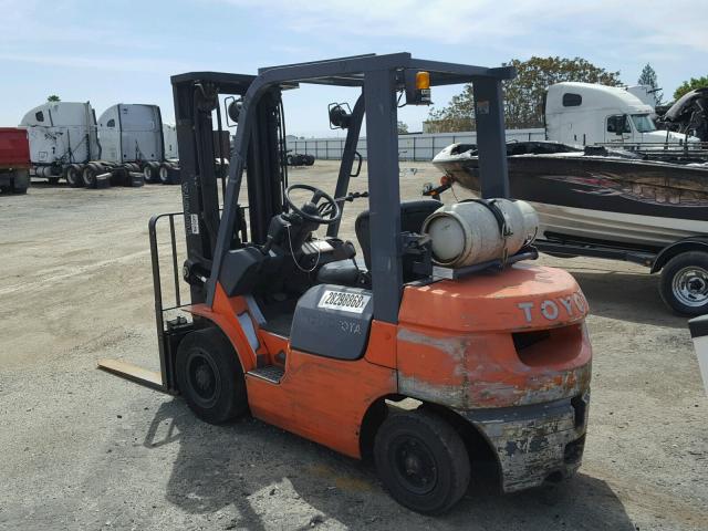 69933 - 2004 TOYOTA FORKLIFT ORANGE photo 3