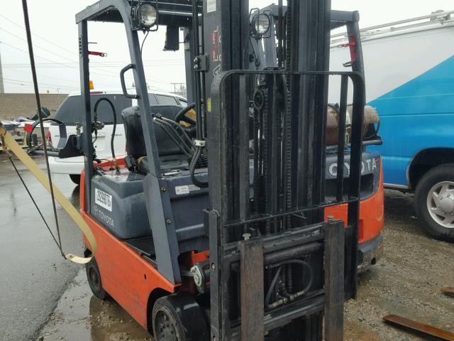 00000000000067856 - 2004 TOYOTA FORKLIFT ORANGE photo 1