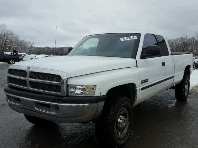 1B7KF2364YJ127780 - 2000 DODGE RAM 2500 WHITE photo 2