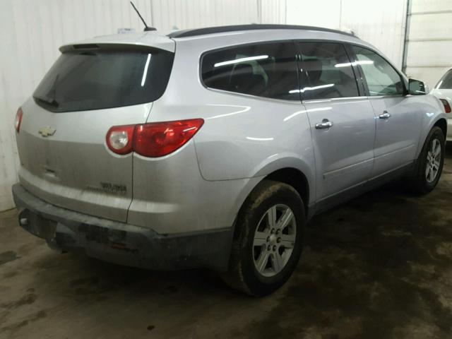 1GNLVFED2AJ265499 - 2010 CHEVROLET TRAVERSE L SILVER photo 4