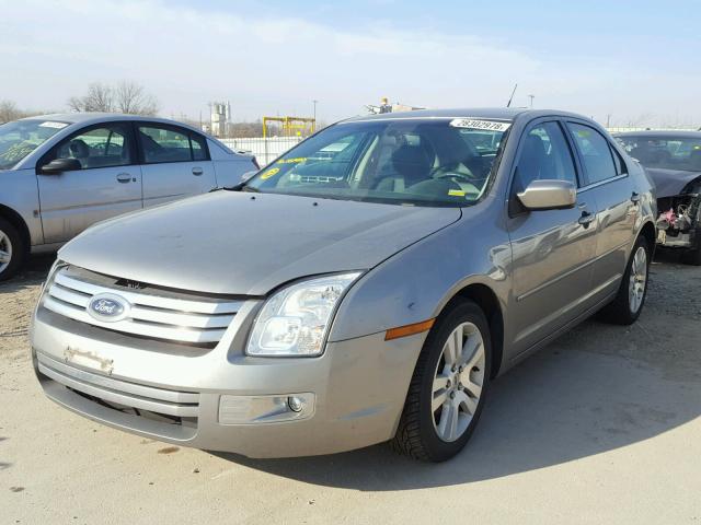 3FAHP08119R161410 - 2009 FORD FUSION SEL SILVER photo 2