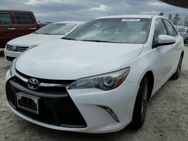 4T1BF1FK1HU454876 - 2017 TOYOTA CAMRY LE WHITE photo 2