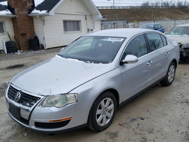 WVWGK73C46P221141 - 2006 VOLKSWAGEN PASSAT 2.0 SILVER photo 2