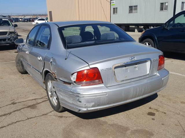 KMHWF35HX5A106252 - 2005 HYUNDAI SONATA GLS GRAY photo 3