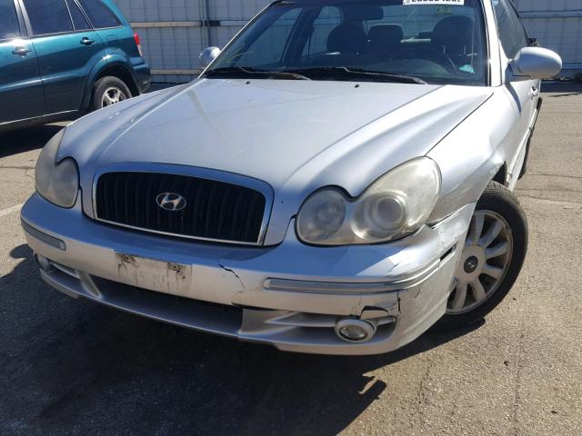 KMHWF35HX5A106252 - 2005 HYUNDAI SONATA GLS GRAY photo 9