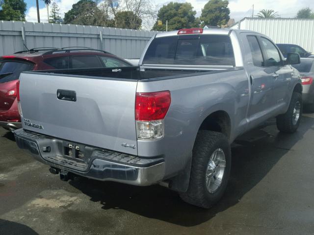 5TFBY5F17CX235215 - 2012 TOYOTA TUNDRA DOU SILVER photo 4