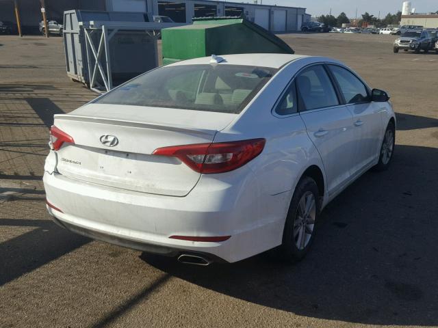 5NPE24AF6GH396068 - 2016 HYUNDAI SONATA SE WHITE photo 4