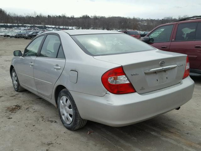 4T1BE32K94U356158 - 2004 TOYOTA CAMRY LE SILVER photo 3