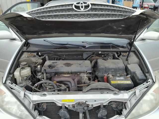 4T1BE32K94U356158 - 2004 TOYOTA CAMRY LE SILVER photo 7