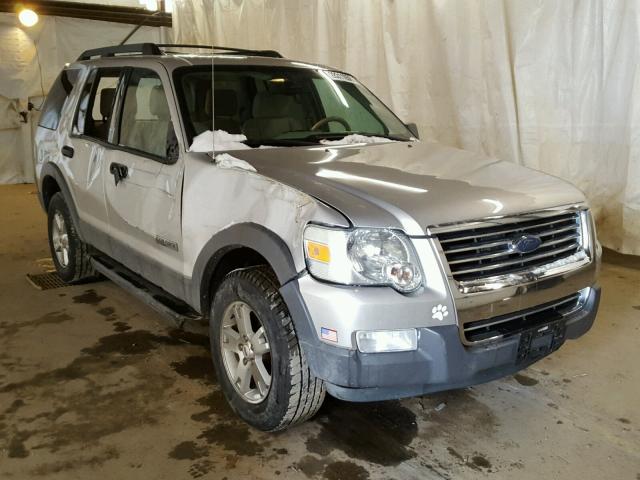 1FMEU73EX6ZA24364 - 2006 FORD EXPLORER X SILVER photo 1