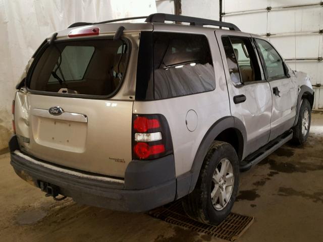 1FMEU73EX6ZA24364 - 2006 FORD EXPLORER X SILVER photo 4