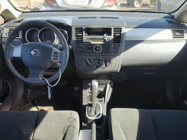 3N1BC1AP8AL393268 - 2010 NISSAN VERSA S WHITE photo 9