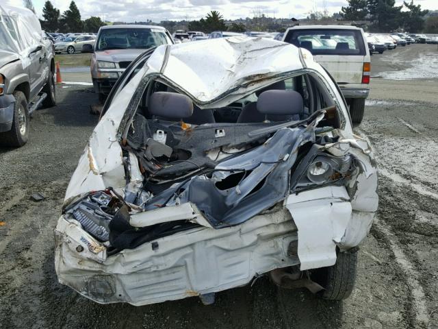 JTDBT123X30274372 - 2003 TOYOTA ECHO WHITE photo 9