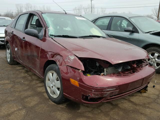 1FAHP34N77W355976 - 2007 FORD FOCUS ZX4 RED photo 1