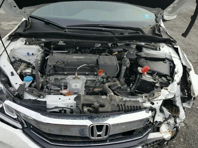 1HGCR2F10HA007309 - 2017 HONDA ACCORD SPO WHITE photo 7