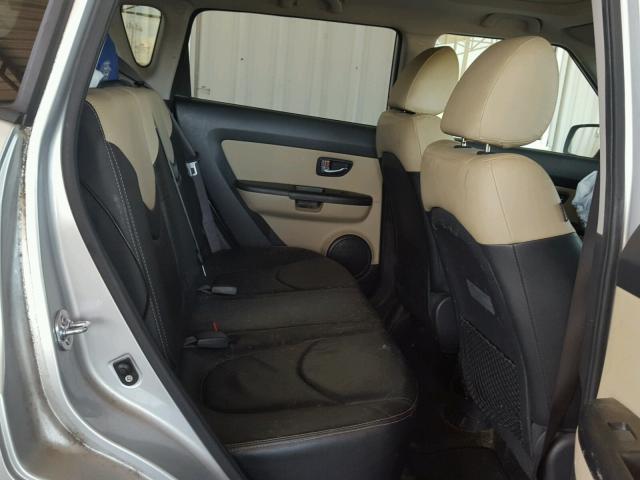 KNDJT2A65C7477464 - 2012 KIA SOUL + SILVER photo 6
