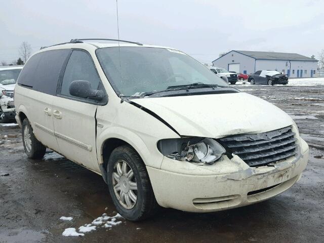 2A4GP54L47R184168 - 2007 CHRYSLER TOWN & COU WHITE photo 1