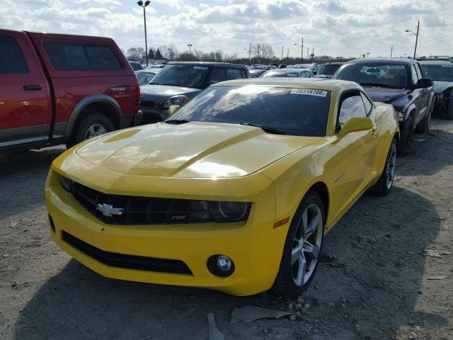 2G1FB1EVXA9141866 - 2010 CHEVROLET CAMARO LT YELLOW photo 2