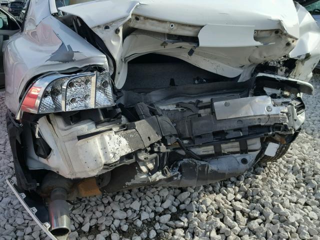 YV1RS592682672691 - 2008 VOLVO S60 2.5T WHITE photo 9