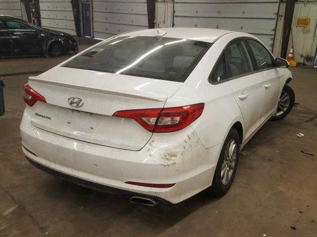 5NPE24AF6GH374992 - 2016 HYUNDAI SONATA SE WHITE photo 4