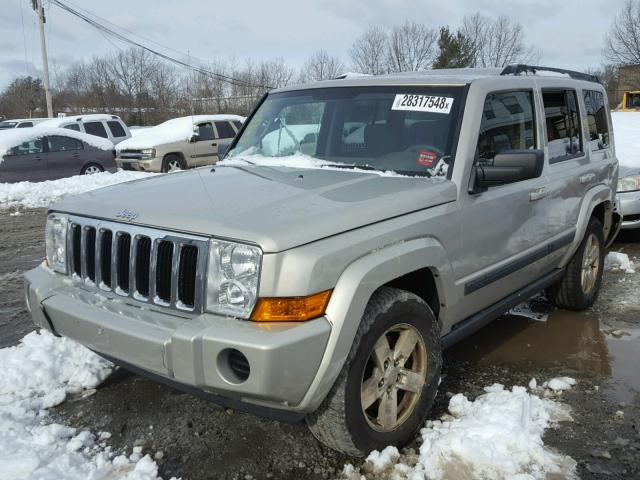 1J8HG48K37C689920 - 2007 JEEP COMMANDER SILVER photo 2