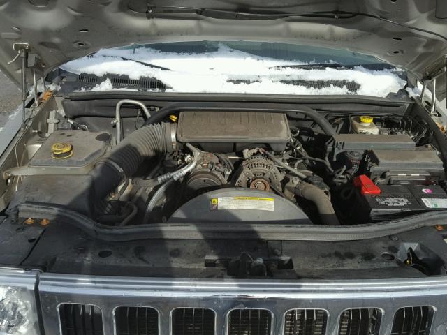 1J8HG48K37C689920 - 2007 JEEP COMMANDER SILVER photo 7