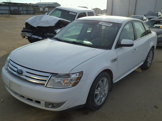 1FAHP24W18G107267 - 2008 FORD TAURUS SEL WHITE photo 2