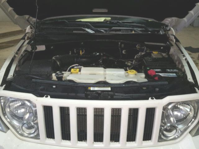 1J8GN28KX9W540041 - 2009 JEEP LIBERTY SP WHITE photo 7