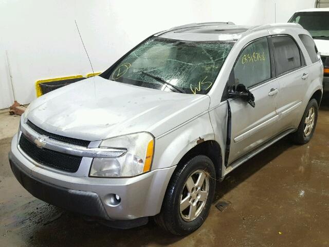 2CNDL73F956072875 - 2005 CHEVROLET EQUINOX LT SILVER photo 2