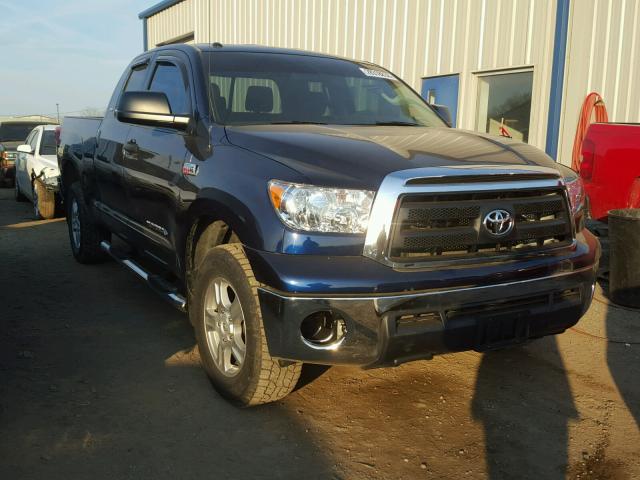 5TFUW5F11BX210260 - 2011 TOYOTA TUNDRA DOU BLUE photo 1