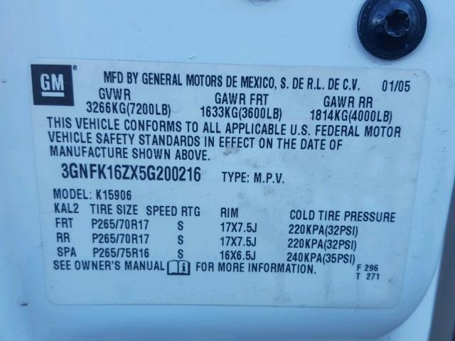 3GNFK16ZX5G200216 - 2005 CHEVROLET SUBURBAN K WHITE photo 10