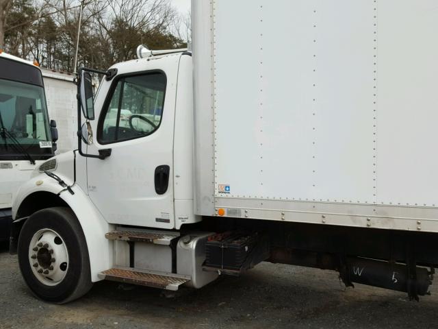 1FVACWDC66HW04833 - 2006 FREIGHTLINER M2 106 MED WHITE photo 9