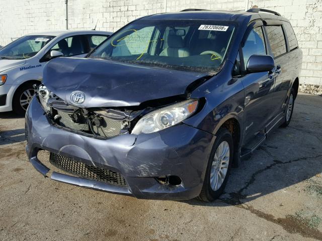 5TDYK3DC7DS365202 - 2013 TOYOTA SIENNA XLE GRAY photo 2