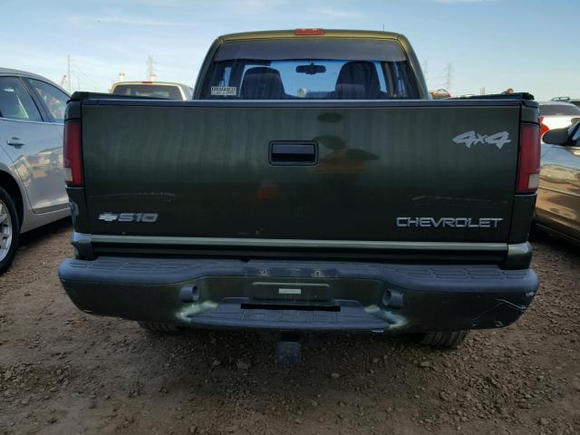 1GCDT19W718212158 - 2001 CHEVROLET S TRUCK S1 GREEN photo 9