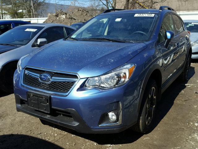 JF2GPABC7HG271276 - 2017 SUBARU CROSSTREK BLUE photo 2