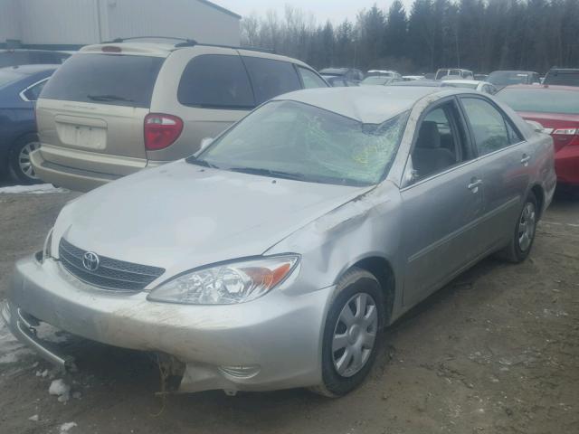 4T1BE32K04U809678 - 2004 TOYOTA CAMRY LE SILVER photo 2