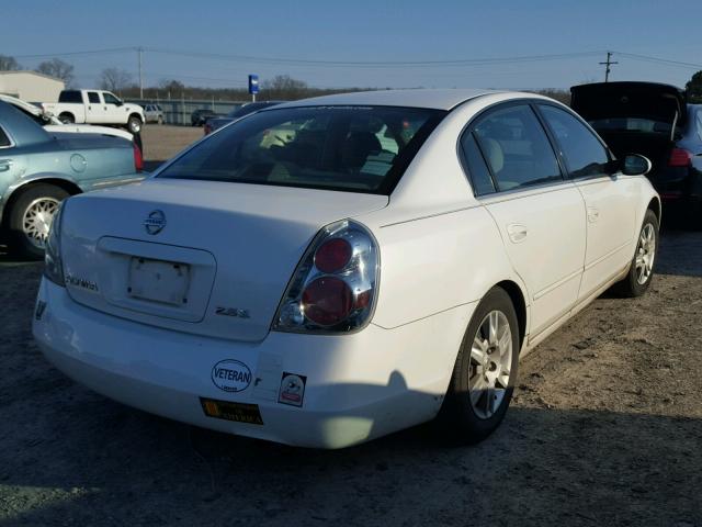 1N4AL11DX5C120497 - 2005 NISSAN ALTIMA S WHITE photo 4