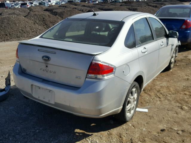 1FAHP35N88W247219 - 2008 FORD FOCUS SE SILVER photo 4