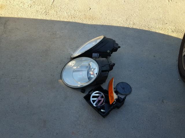 3VWRF31Y96M305835 - 2006 VOLKSWAGEN NEW BEETLE 红色 照片 9