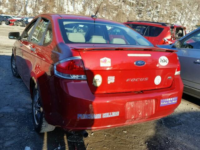 1FAHP3FN0AW194097 - 2010 FORD FOCUS SE RED photo 3