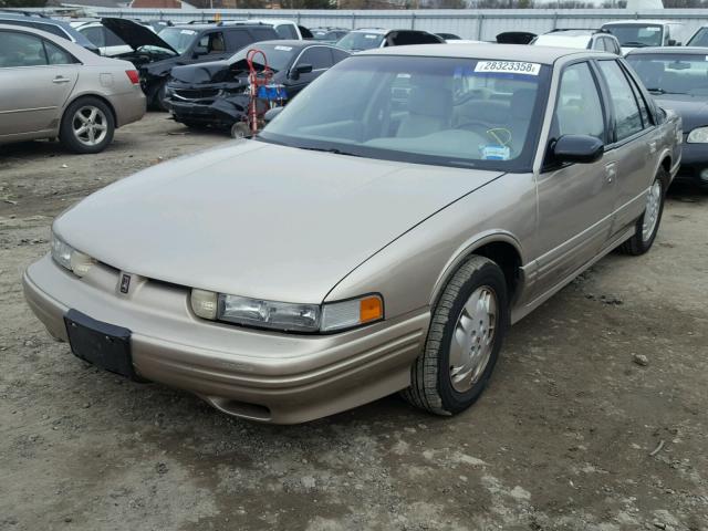 1G3WH52M9VF300656 - 1997 OLDSMOBILE CUTLASS SU BEIGE photo 2