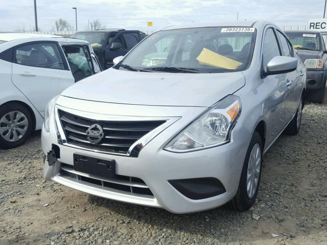 3N1CN7AP8JL845012 - 2018 NISSAN VERSA S SILVER photo 2